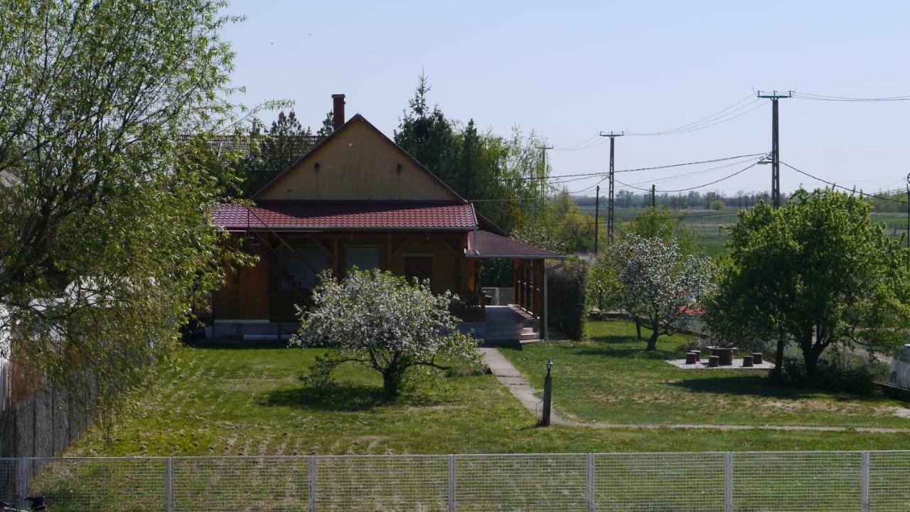 Örvény Vendégház Tiszafüred Exterior foto